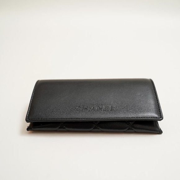 CHANEL Accessories - Vintage Chanel Leather Quilted Rectangular Sunglass Case